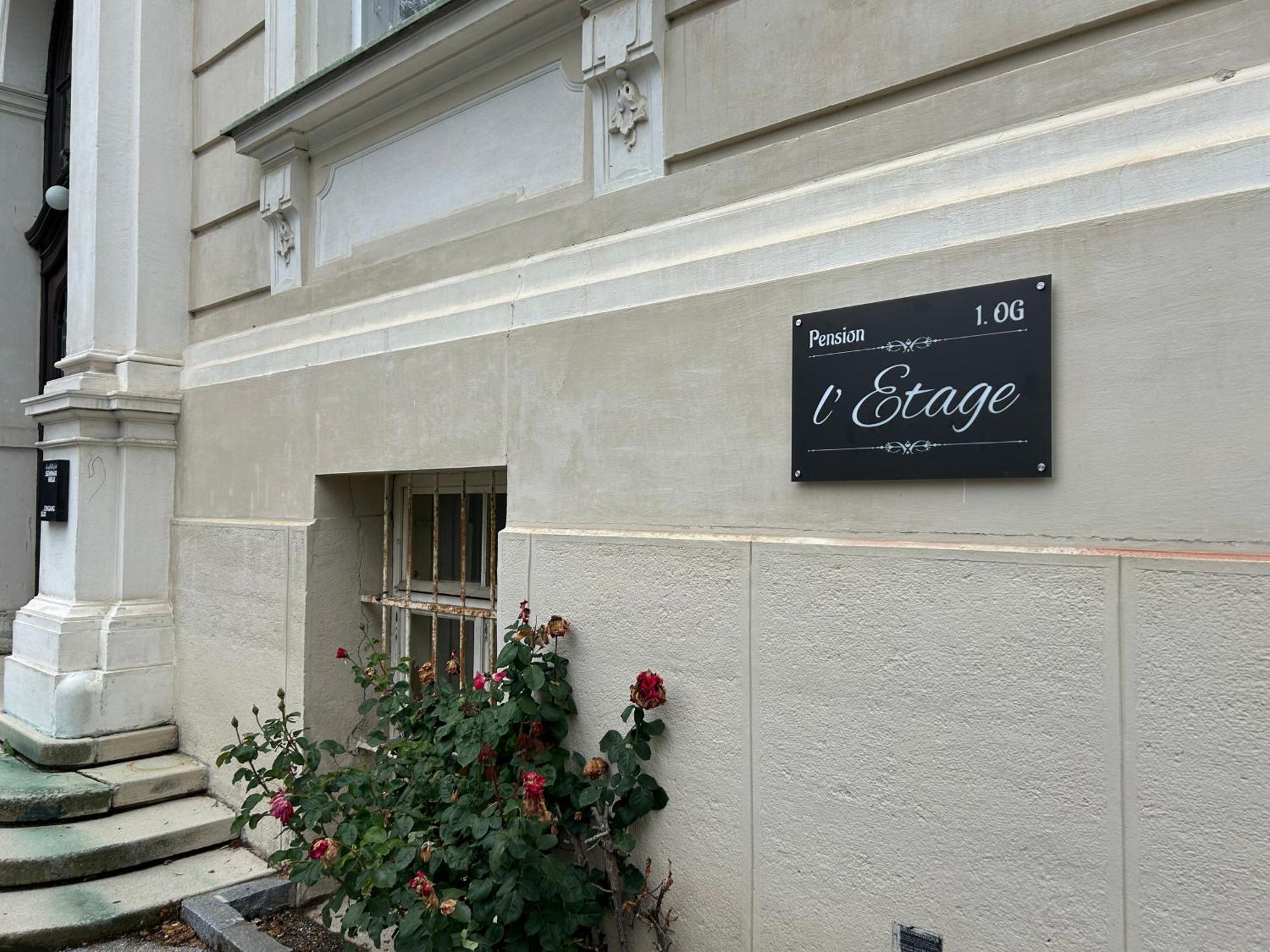 Pension L'Etage Melk Exteriör bild